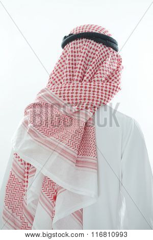 Arabic kid from back