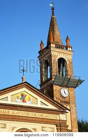 Rose Window  Italy  Lombardy     In  The Parabiago Old   Church