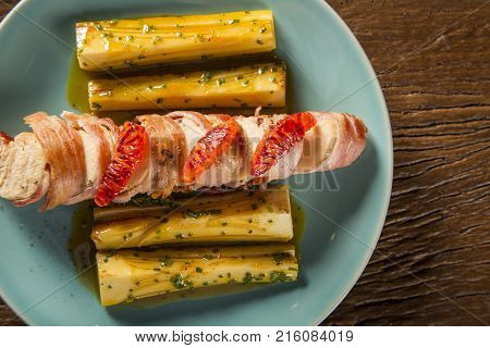 Delicious Chicken With Bacon And Palmito Grilled Pupunha