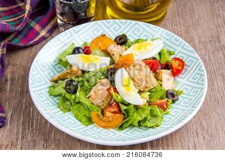 Green Salad With Chicken, Lettuce, Egg, Olives, Tomatoes, Healthy Lunch, Tatsy