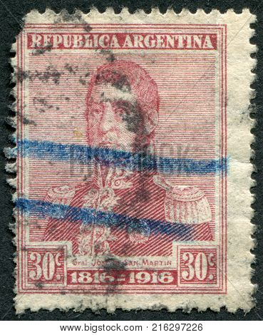 ARGENTINA - CIRCA 1916: A stamp printed in the Argentina, shows a national hero, Jose de San Martin, circa 1916