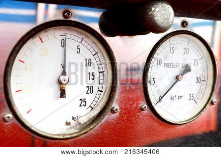 Rust And Dirt On A Pressure Guage And Compond Guage To A Old Fire Truck. Fire Truck Guage Display Mo