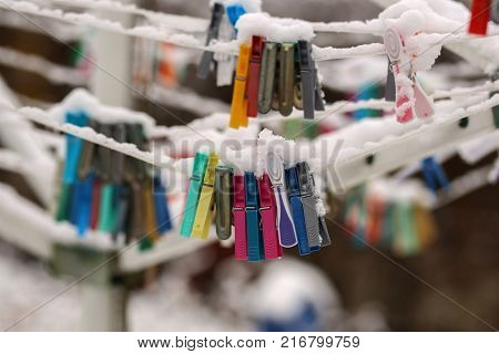 Linen clothespins / Linen clothespins on a winter day