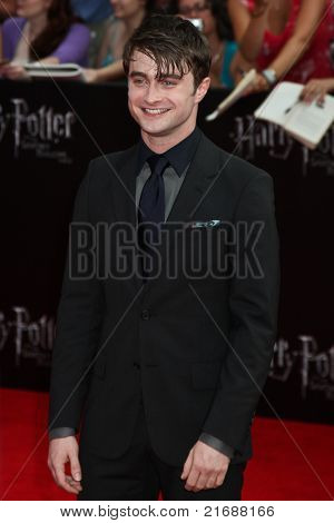 NEW YORK, NY - 11. července: Herec Daniel Radcliffe, navštěvuje New York premiéra ' Harry Potter a Th