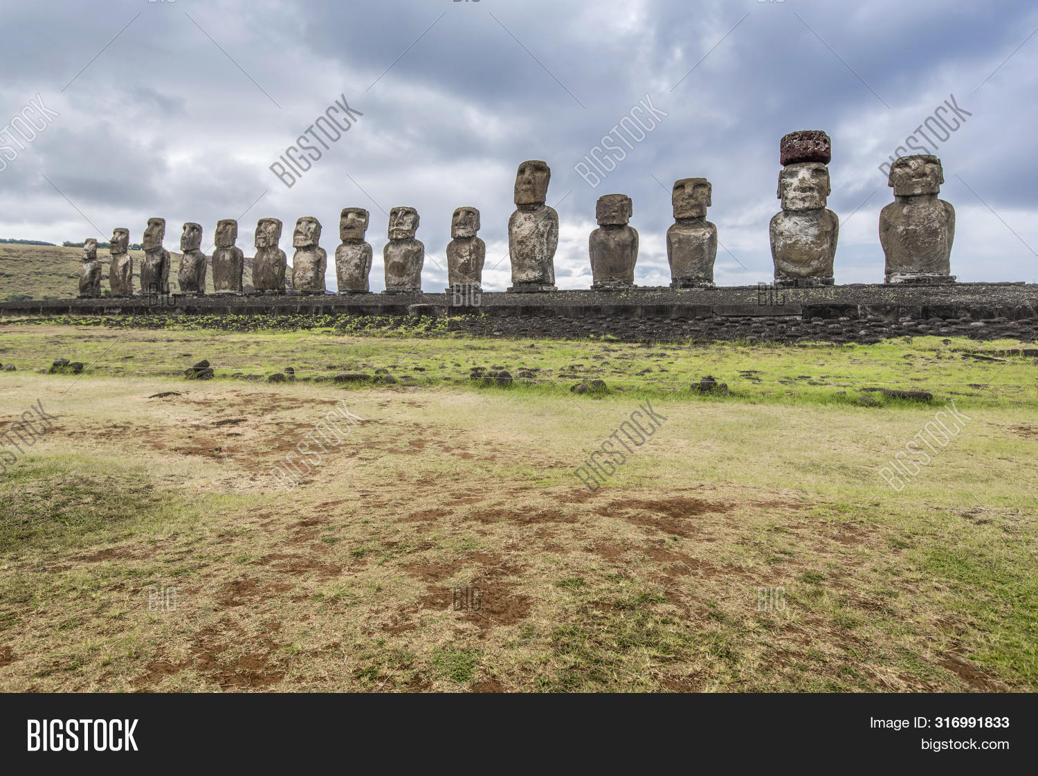 15 Famous Moai Ahu Image & Photo (Free Trial) Bigstock