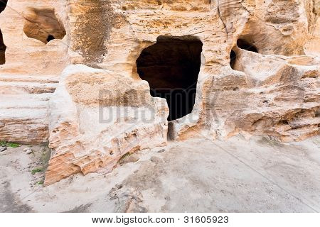 lebenden alten HÃ¶hle in kleinen petra