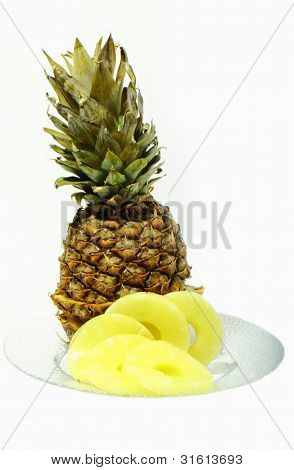Piña en la placa