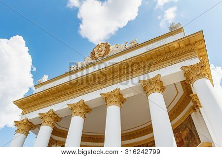 Moscow, Russia - July 22, 2019: Roof And Columns Above Entrance To The Rsfsr Pavilion On Vdnh Park I