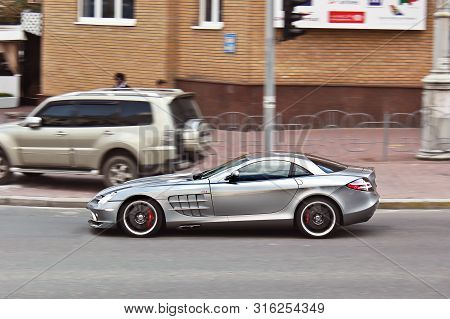 August 20, 2012. Kiev, Ukraine. Mercedes-benz Slr Mclaren 722 Edition