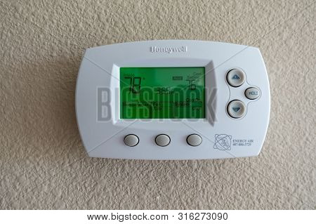 Orlando, Fl/usa-8/9/19:a Honeywell Programmable Thermostat To Control The Air Conditioner And Heater