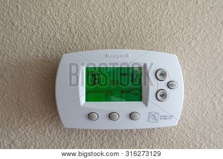Orlando, Fl/usa-8/9/19:a Honeywell Programmable Thermostat To Control The Air Conditioner And Heater