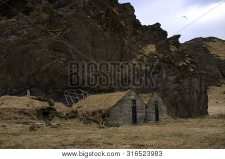 Old Stone House Destroyed Ancient Viking Overgrown With Yellow Dry Grass