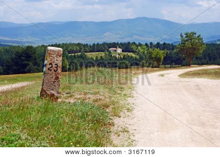 Coluna perto da estrada