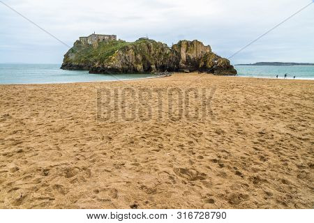 St Catherines Island, Tenby In Wales, From The Beach, Wide Angle.