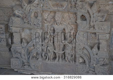 India - Rajasthan - Jaipur - Dausa - Near Chand Baori - Stepwell - March 28, 2018, Indian Archaeolog