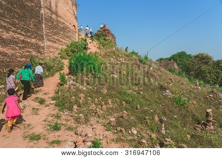 Mingun-myanmar, January 20, 2019 : Unidentified Tourists Come To Visit And Take Photographys At The