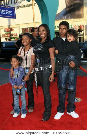LOS ANGELES, CA - 22. června: Shar Jackson a děti na světovou premiéru 