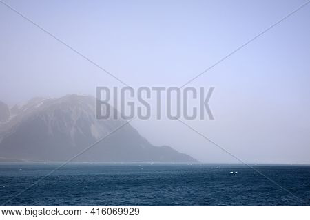 Hubbard Glacier, Alaska / Usa - August 08, 2019: View From Ship Cruise Deck Near Hubbard Glacier, Se