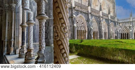 Alcobasa, Portugal- November 17 2014: The Cloister Of Catholic Monastery Of Alcobasa, Portugal