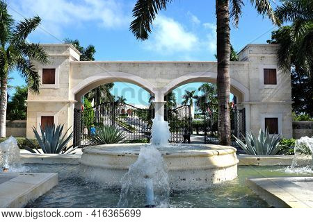 PUNTA CANA, DOMINICAN REPUBLIC - DEC 21, 2016: Fountain and entrance to Dreams Punta Cana in the Dominican Republic. The resort is one of several properties in the AMResorts Collection.
