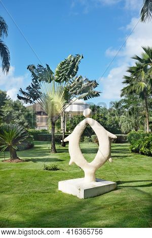 PUNTA CANA, DOMINICAN REPUBLIC - DEC 21, 2016:Turtle Sculpture and Wedding Gazebo at Dreams Punta Cana in the Dominican Republic. The resort is one of several properties in the AMResorts Collection.