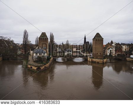 Charming Picturesque Old Traditional Architecture Stone Bridge Ponts Couverts Barrage Vauban Buildin