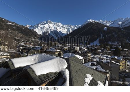 View Of The Town Of Pontedilegno
