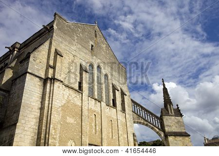 St Michel kathedraal toren in bordeaux, Frankrijk