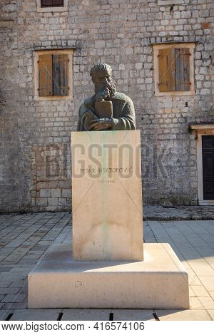 Stari Grad, Croatia - 28.03.2021: Statue Of Petar Hektorovic In Hvar, Croatia