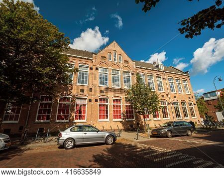 Haarlem, Netherlands - Aug 17 2018: Facade Of Lager Onderwijs School Nr 1 On Haarlem Tetterodestraat
