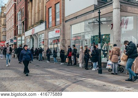 Manchester, England, Uk - 12 April, 2021 Open Shops After Lockdown. City Centre Of Manchester, Peopl