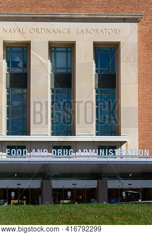 Silver Spring, Md, Usa 11/10/2020: Exterior View Of The Headquarters Of Us Food And Drug Administrat