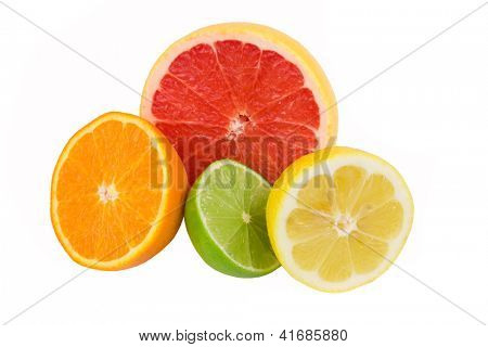 Agrumes frais isolé sur fond blanc