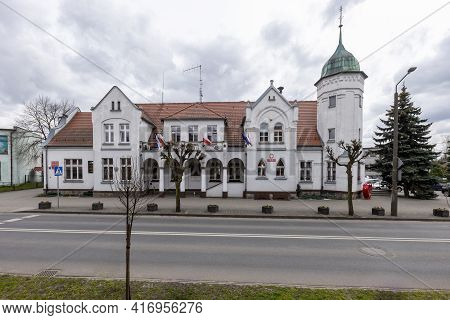 Janowiec Wlkp., Kuyavian-pomeranian Voivodeship Poland - April, 14, 2021: Town Hall Buildings In A S