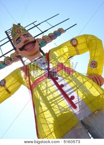 Ravan Statue