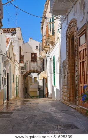 Alleyway. Pisticci. Basilicata. Italy.