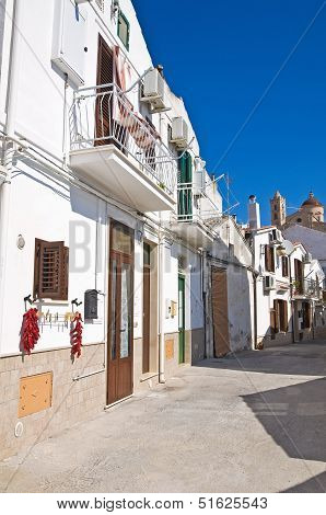 Alleyway. Pisticci. Basilicata. Italy.
