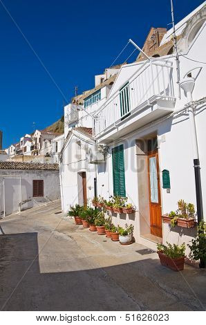 Alleyway. Pisticci. Basilicata. Italy.
