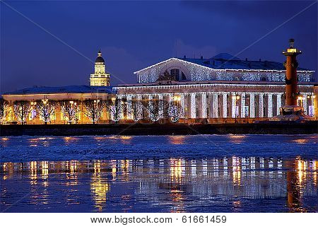 Spring break up on the Neva River in St. Petersburg at the arrow of Vasilevsky Island in the evening
