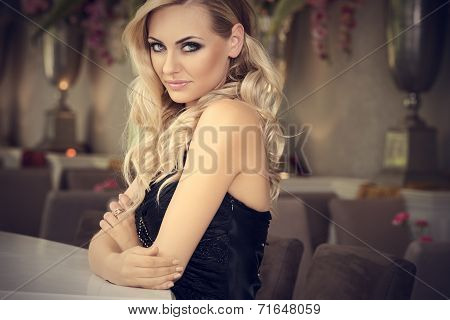 Girl In Black , Hair Style At Restaurant