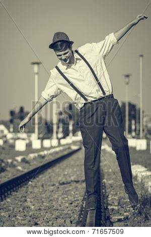 Equilibium On A Rail