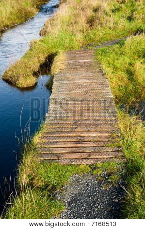 Ponte pedonale a Eilean Mor Loch Finlaggan