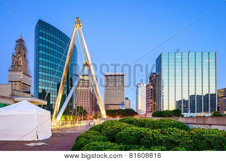 Hartford, Connecticut, USA skyline from Founders Bridge.