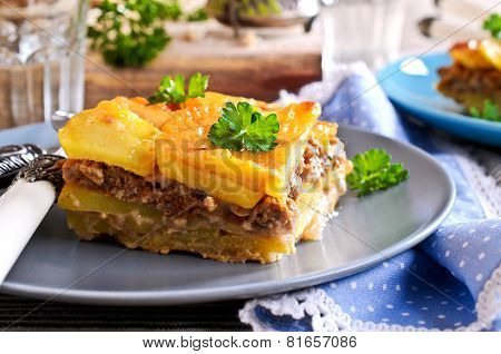 Graten Potatoes And Minced Meat