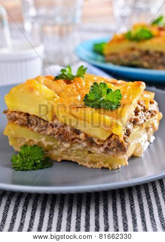 Graten Potatoes And Minced Meat