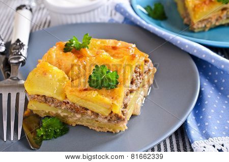 Graten Potatoes And Minced Meat