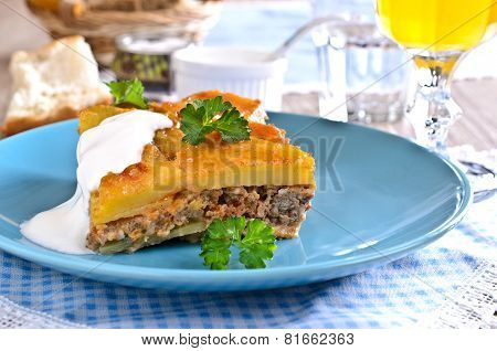 Graten Potatoes And Minced Meat