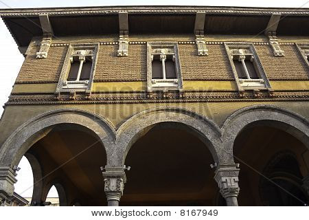 เพียซ Sordello ใน Mantova