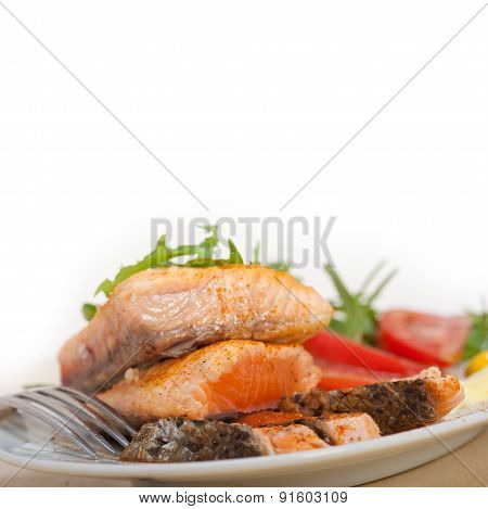 Grilled Samon Filet With Vegetables Salad