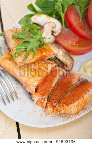 Grilled Samon Filet With Vegetables Salad